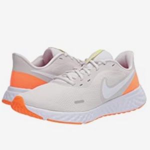 Nike - Mens Revolution 5